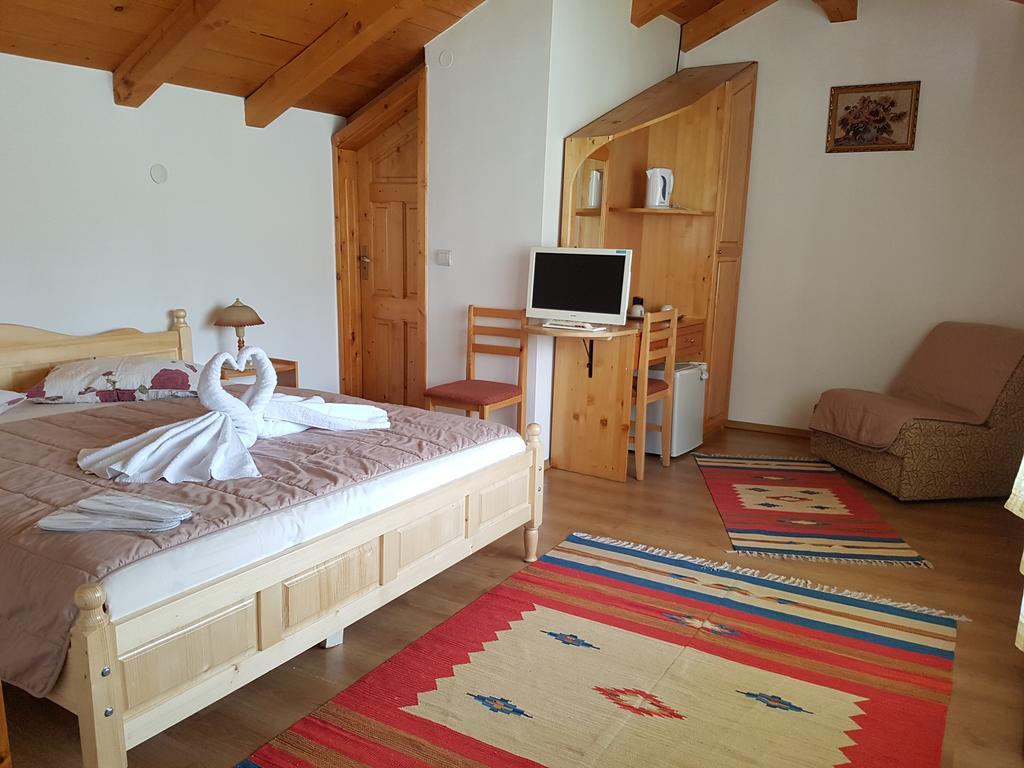 Trenchova Guest House Bansko Bagian luar foto